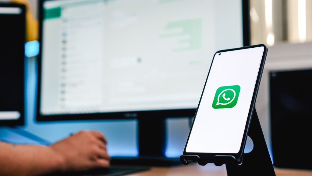 How Businesses are Using WhatsApp to Build Relationships WhatsApp,Client Relationships,Conversify
